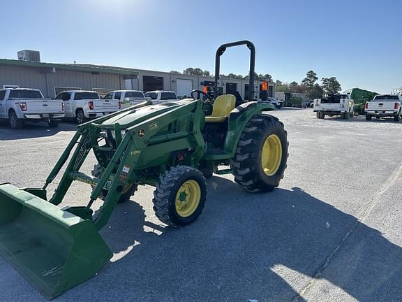 Image of John Deere 4066M equipment image 1