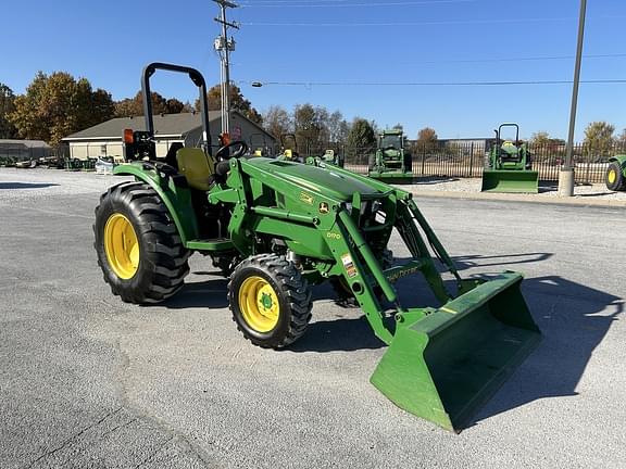 Image of John Deere 4066M equipment image 3