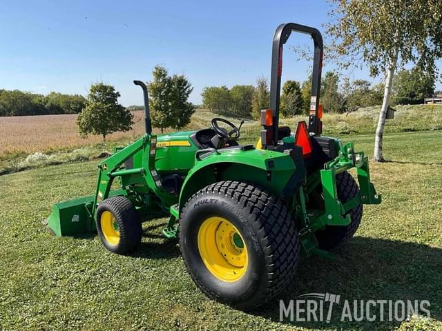 Image of John Deere 4066M equipment image 3