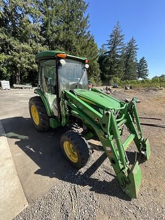 Image of John Deere 4066R equipment image 4