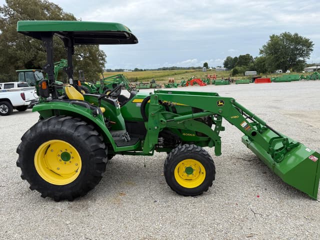Image of John Deere 4066R equipment image 1