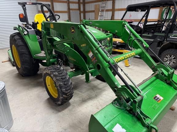 Image of John Deere 4066R equipment image 2