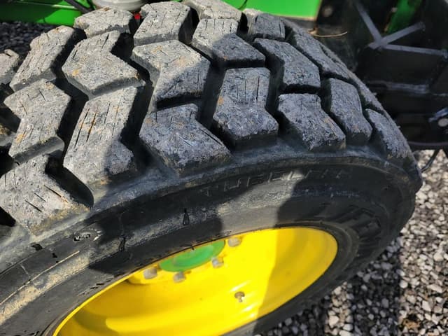 Image of John Deere 4066R equipment image 4