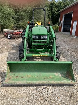 Image of John Deere 4066R equipment image 1