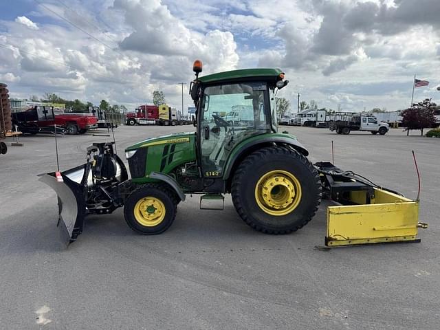 Image of John Deere 4066R equipment image 1