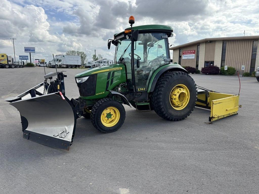 Image of John Deere 4066R Primary image