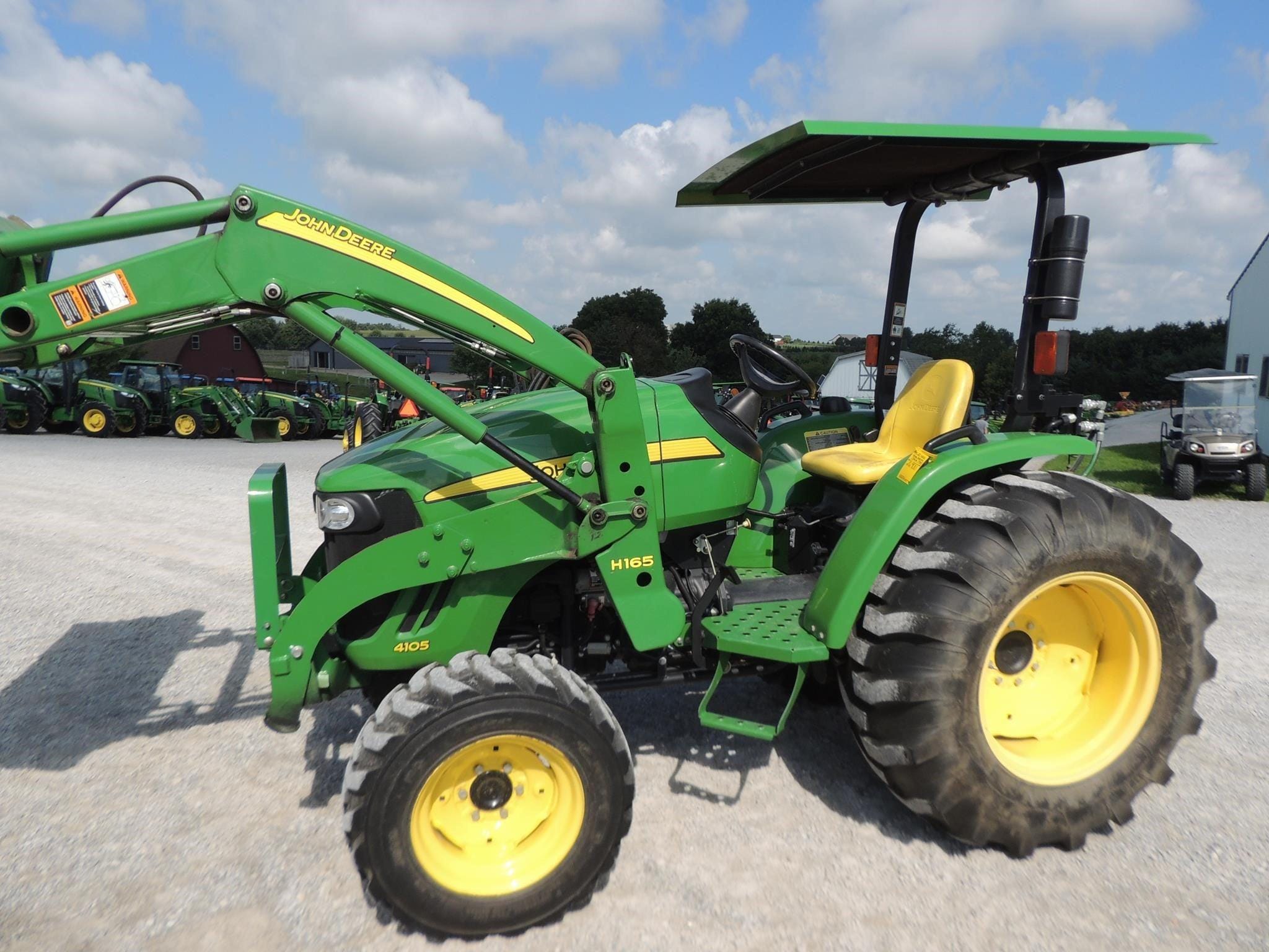 2014 John Deere 4105 Equipment Image0