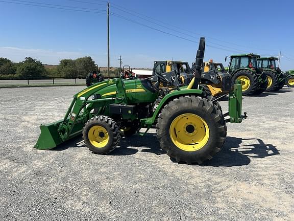 Image of John Deere 4105 equipment image 1