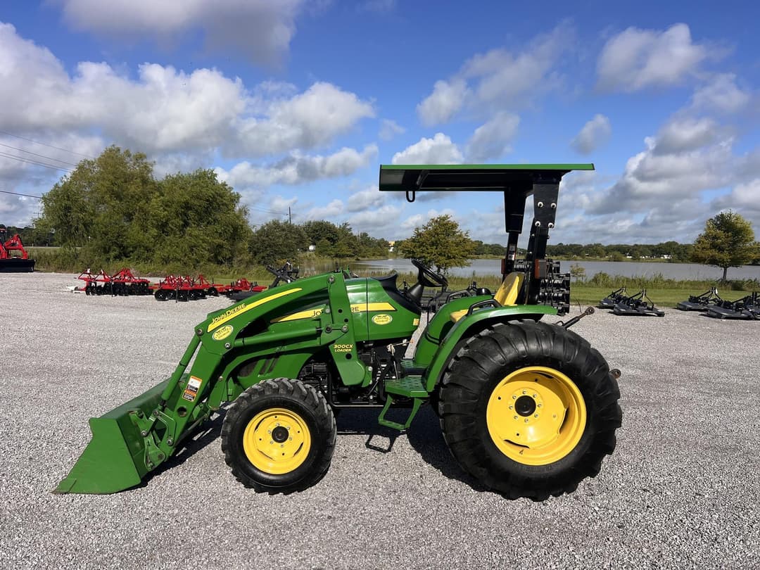 Image of John Deere 4105 Primary image