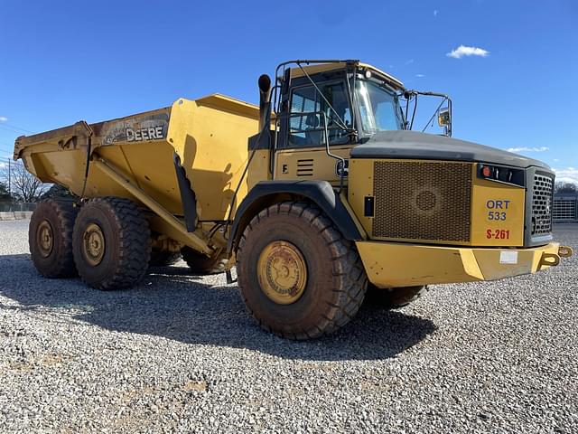 Image of John Deere 410E equipment image 3