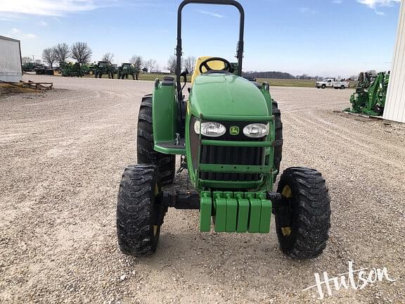 Image of John Deere 4120 equipment image 1