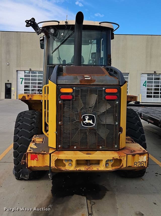 Image of John Deere 444K equipment image 4