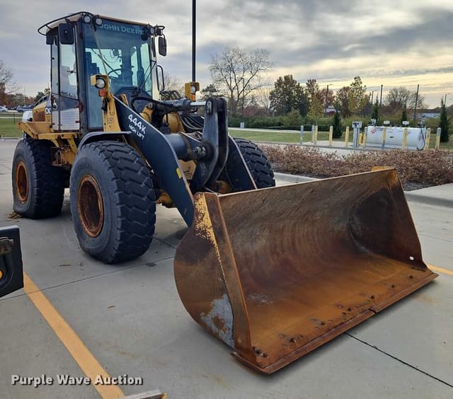 Image of John Deere 444K equipment image 2