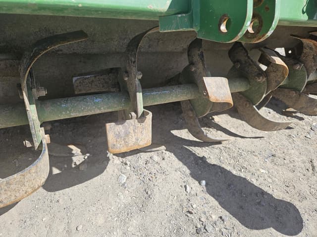 Image of John Deere 450 equipment image 2