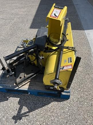 Image of John Deere 46" Snowblower equipment image 4