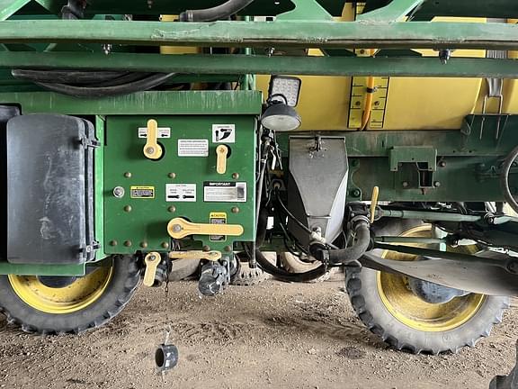 Image of John Deere 4630 equipment image 2