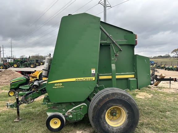 2014 John Deere 469 Equipment Image0