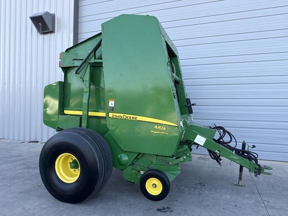 Image of John Deere 469 Megawide Plus equipment image 4