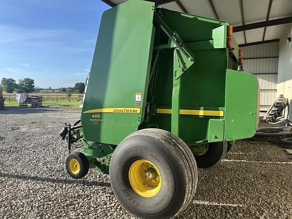 Image of John Deere 469 equipment image 3