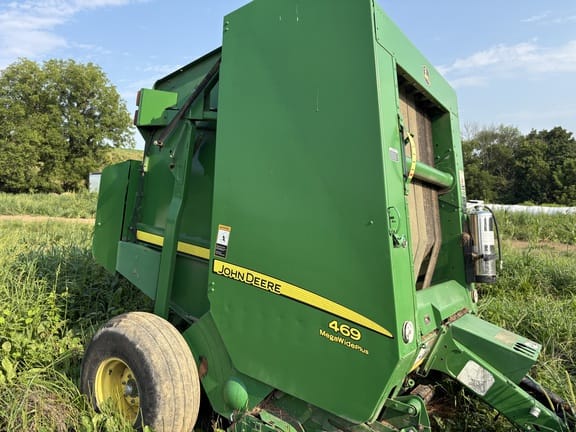 2014 John Deere 469 Equipment Image0