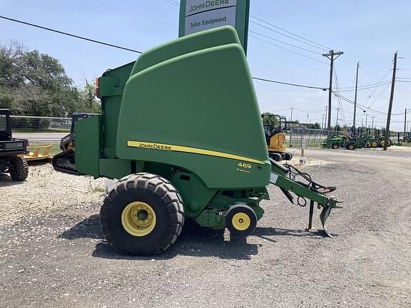 Image of John Deere 469 Premium equipment image 3