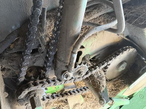 Image of John Deere 469 Premium equipment image 4