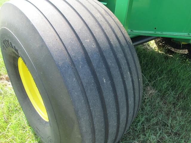 Image of John Deere 469 equipment image 4