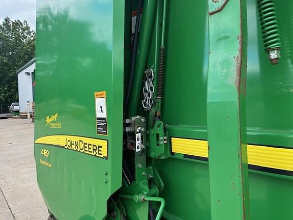 Image of John Deere 469 Silage Special equipment image 4