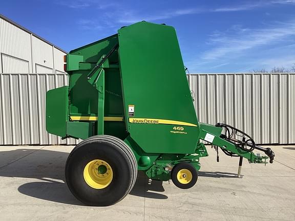 Image of John Deere 469 Megawide Plus equipment image 3