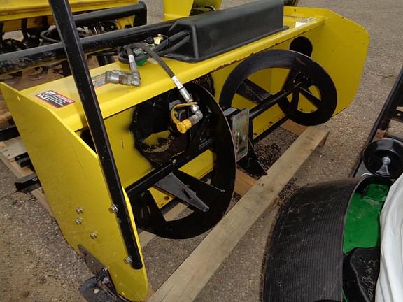 Image of John Deere 47" Snow Blower equipment image 3