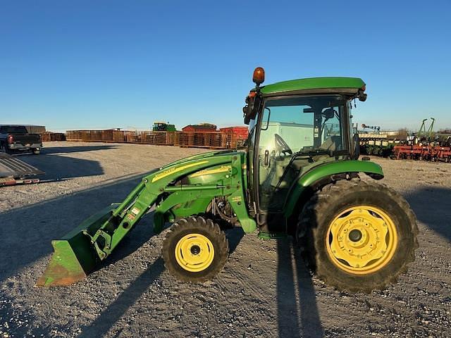 Image of John Deere 4720 equipment image 1