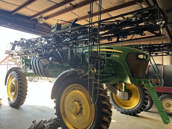 Image of John Deere 4730 equipment image 1
