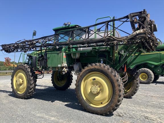 Image of John Deere 4730 equipment image 2