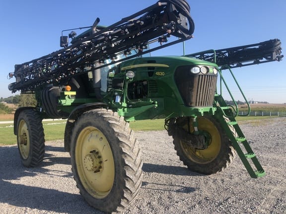 Main image John Deere 4830