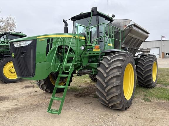 Image of John Deere 4940 Primary image