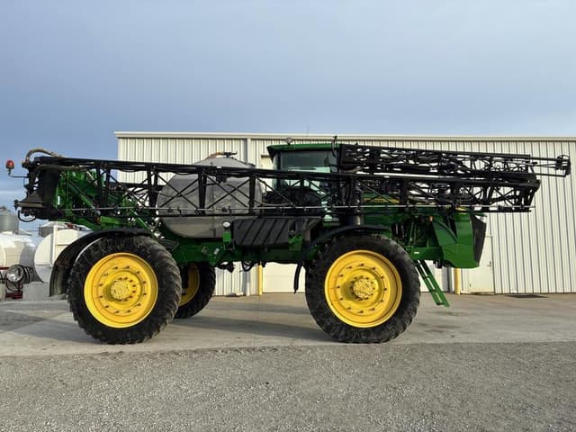 Image of John Deere 4940 equipment image 3