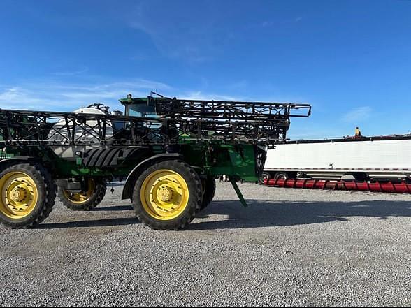 Image of John Deere 4940 equipment image 2