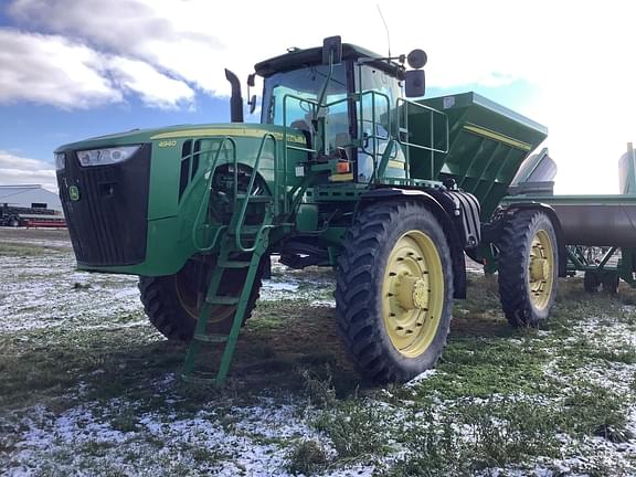 Image of John Deere 4940 equipment image 1