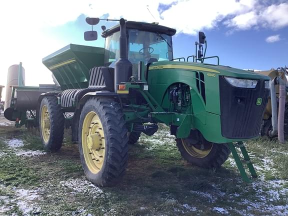 Image of John Deere 4940 equipment image 1