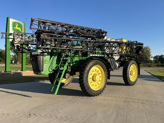 Image of John Deere 4940 Primary image