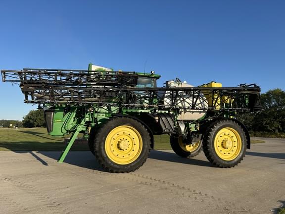 Image of John Deere 4940 equipment image 1