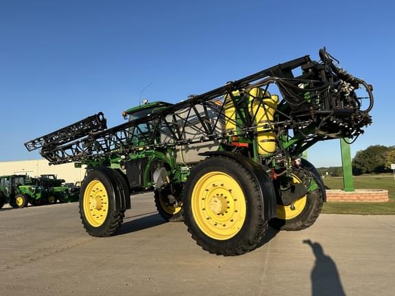 Image of John Deere 4940 equipment image 2