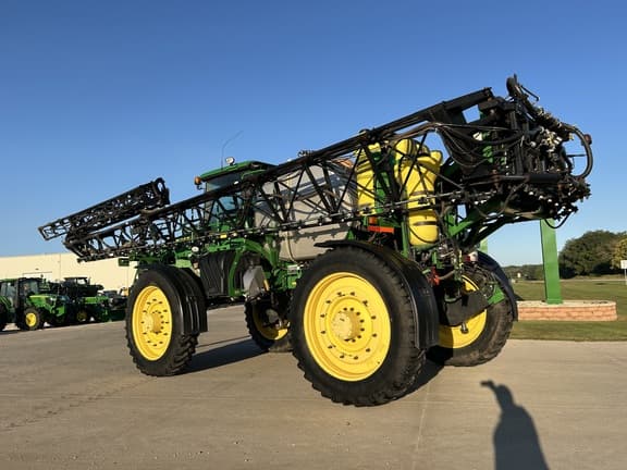 Image of John Deere 4940 equipment image 2