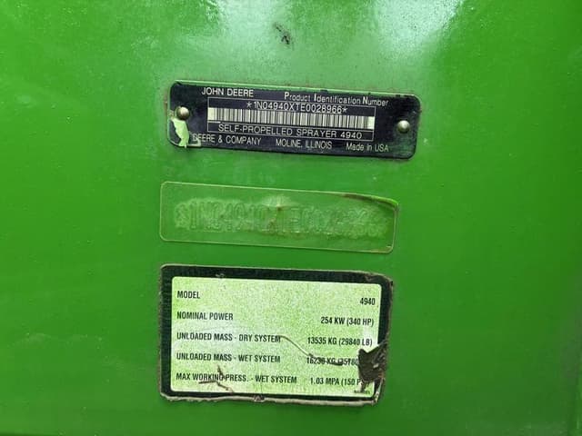 Image of John Deere 4940 equipment image 1