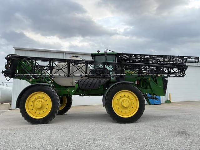 Image of John Deere 4940 equipment image 3