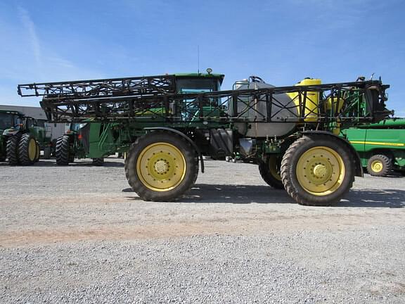 Image of John Deere 4940 equipment image 1