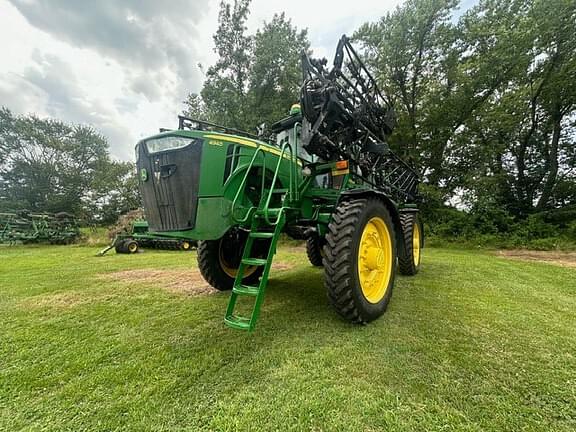 Image of John Deere 4940 equipment image 2