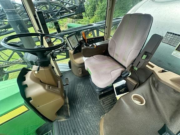 Image of John Deere 4940 equipment image 4