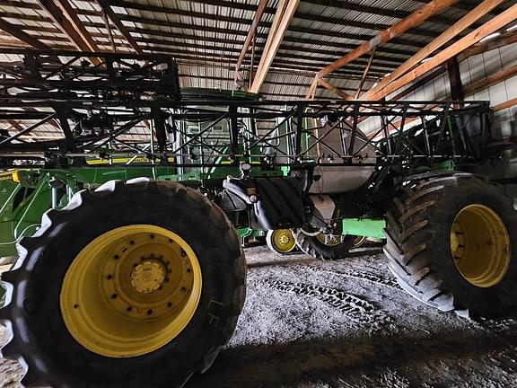 Image of John Deere 4940 equipment image 1