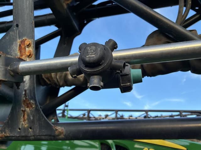 Image of John Deere 4940 equipment image 4